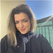 Quiero que mis alumnos aprendan a utilizar las aplicaciones de diseño de una forma divertida. A parte de ello las bases fundamentales de la historia del diseño.